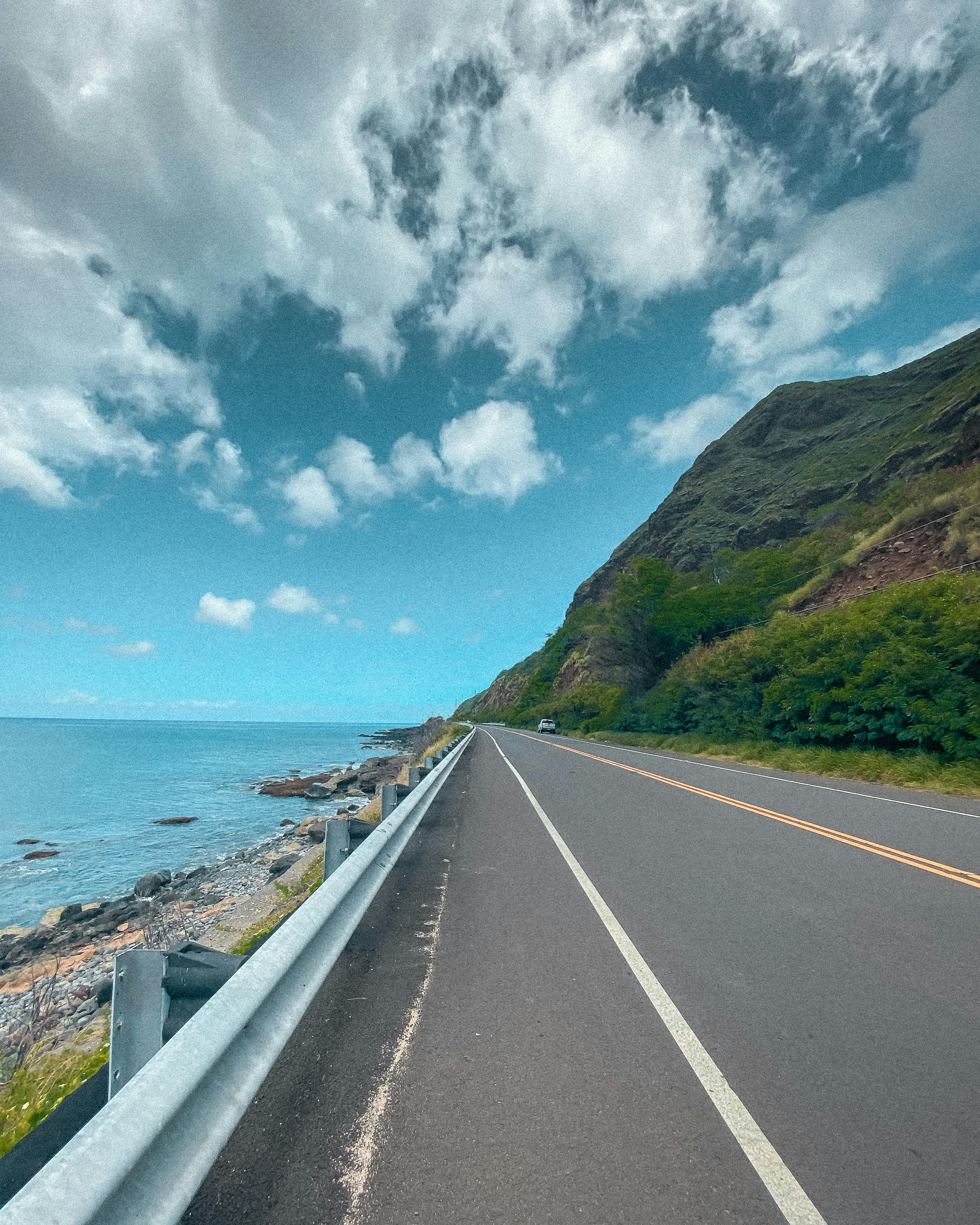 Image of road in Hawaii